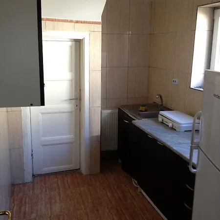 Будинок відпочинку Vila Lotus *